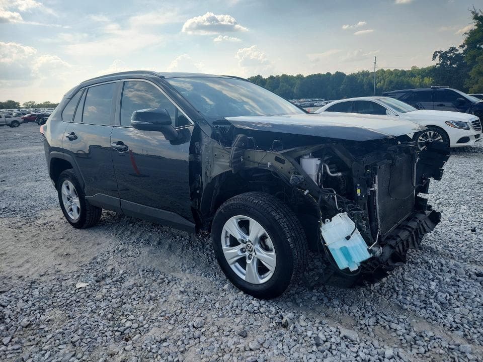 2021 TOYOTA RAV4 LE 4