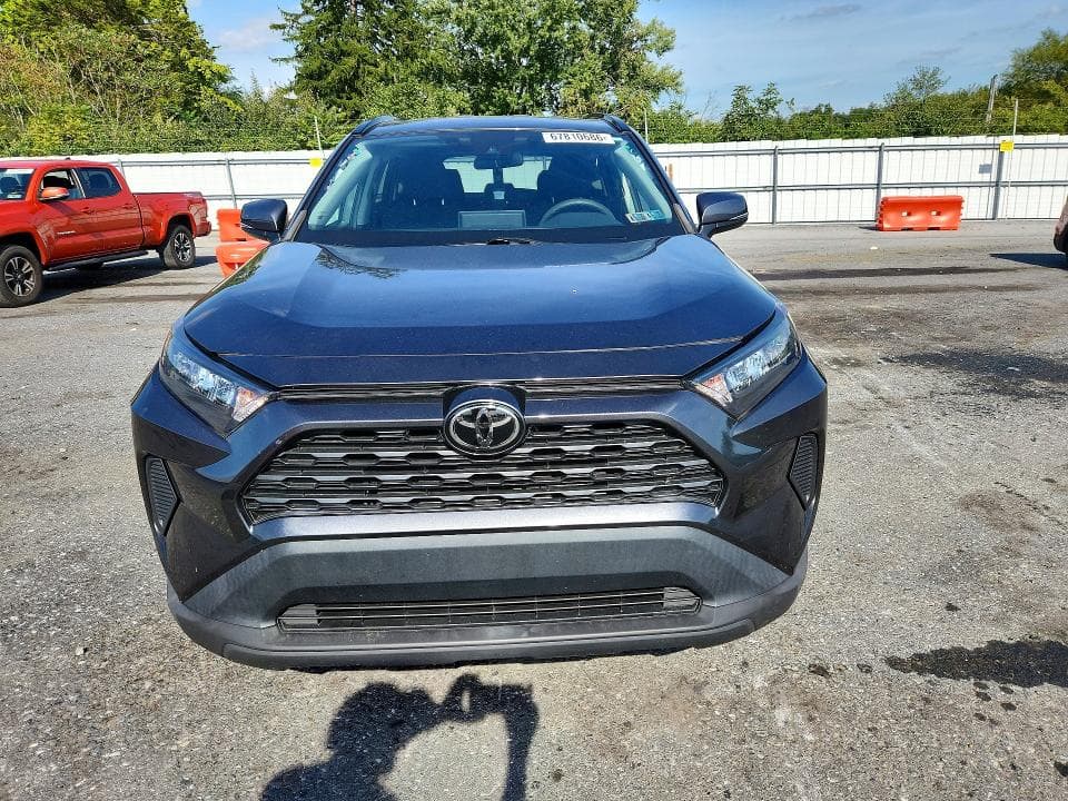 2021 TOYOTA RAV4 LE 5