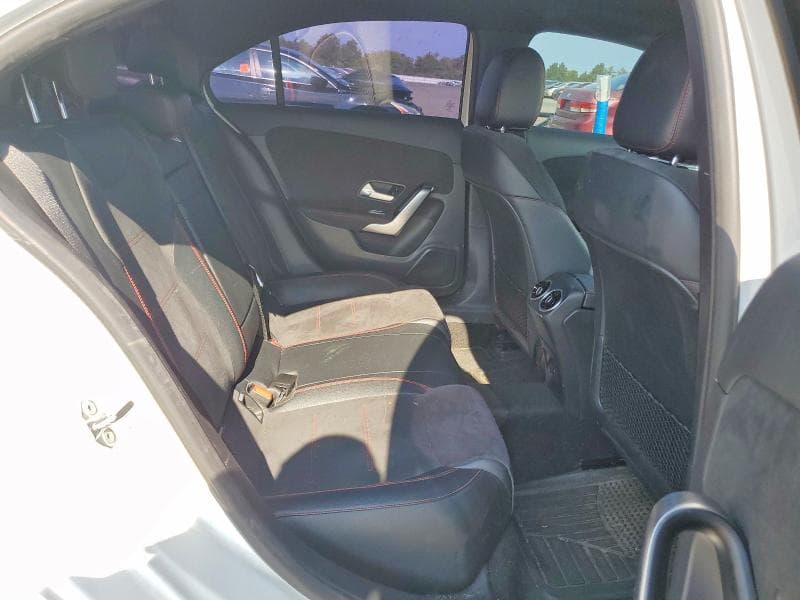 2022 MERCEDES-BENZ A 220 4MATIC 10