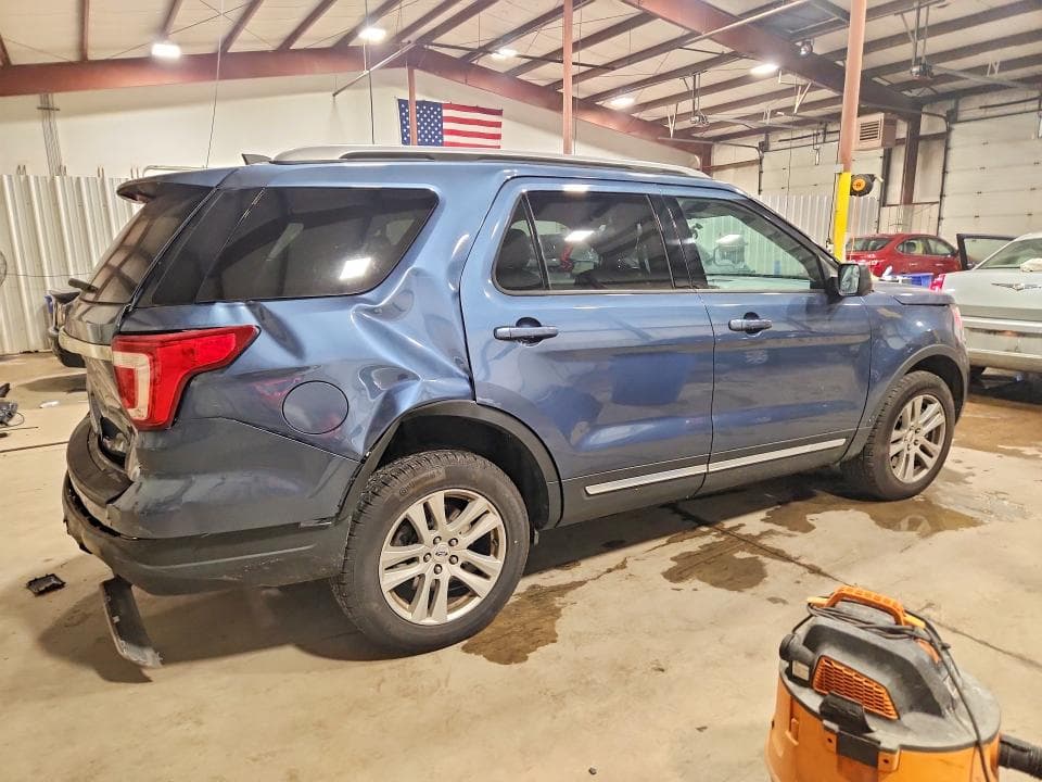 2019 FORD EXPLORER XLT 3