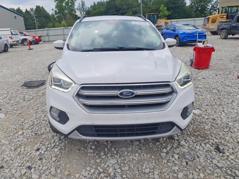 2017 FORD ESCAPE SE 5