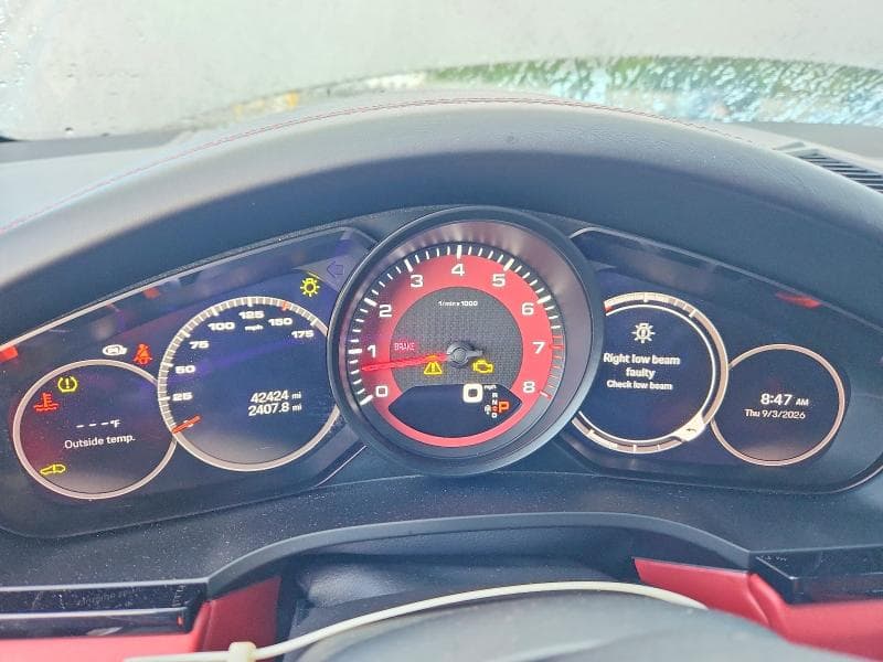 2022 PORSCHE CAYENNE 9