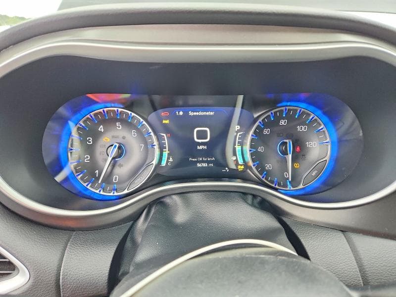 2024 CHRYSLER PACIFICA TOURING L 9