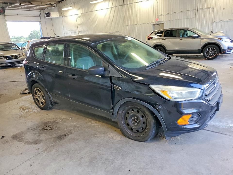 2017 FORD ESCAPE S 4