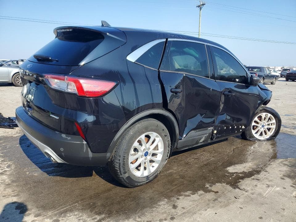 2022 FORD ESCAPE SE 3