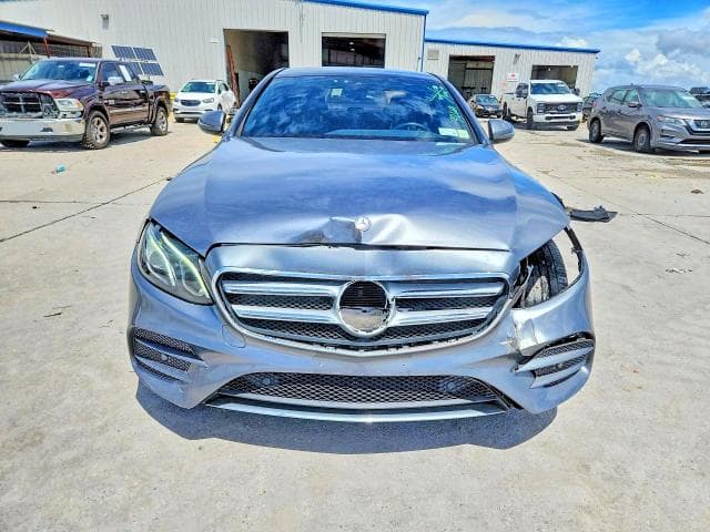 2017 MERCEDES-BENZ E 300 4MATIC 5