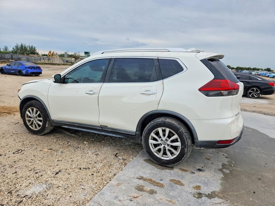 2018 NISSAN ROGUE SV 2