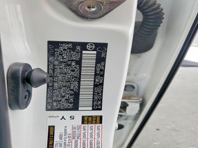 2018 TOYOTA PRIUS TWO 12