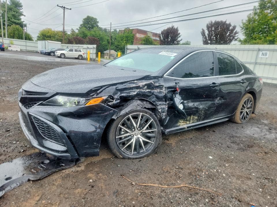 2024 TOYOTA CAMRY SE - 1