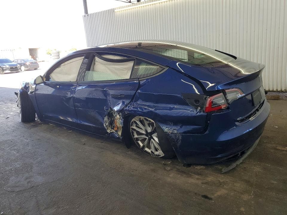 2022 TESLA MODEL 3 2