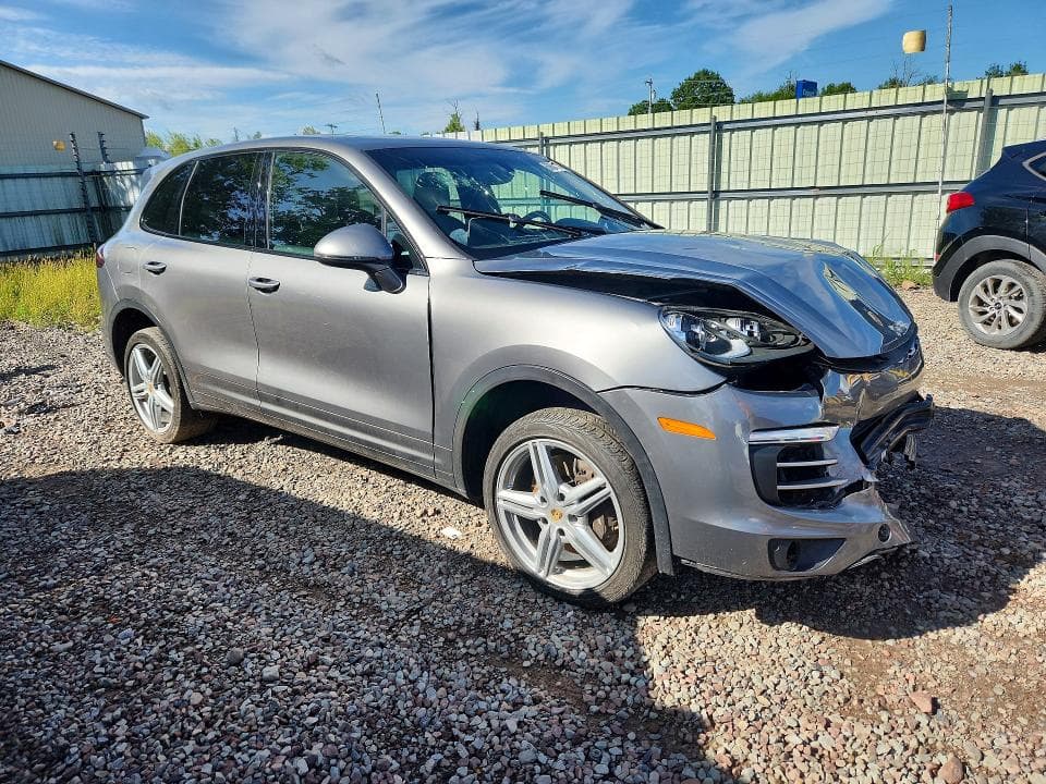 2017 PORSCHE CAYENNE 4