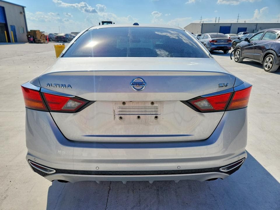 2019 NISSAN ALTIMA SV 6