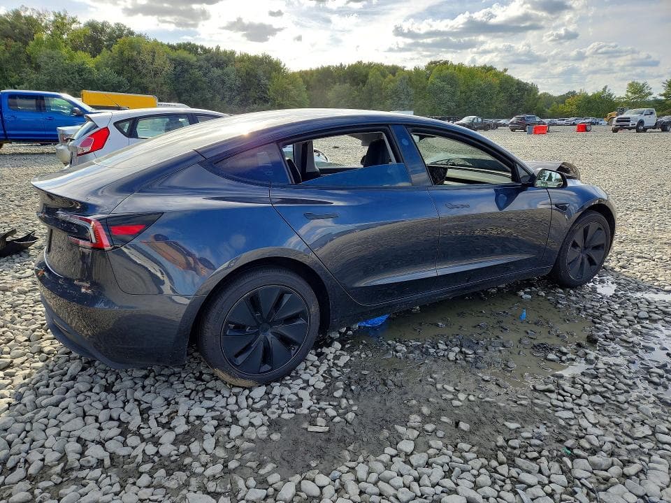 2024 TESLA MODEL 3 3