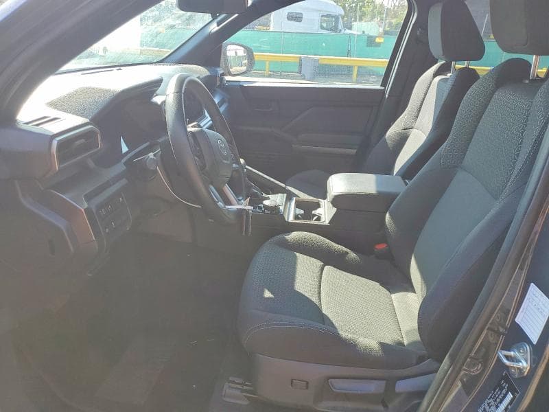 2025 TOYOTA 4RUNNER SR5 7