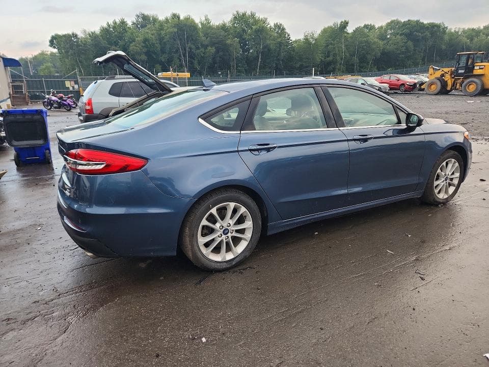 2019 FORD FUSION SE 3
