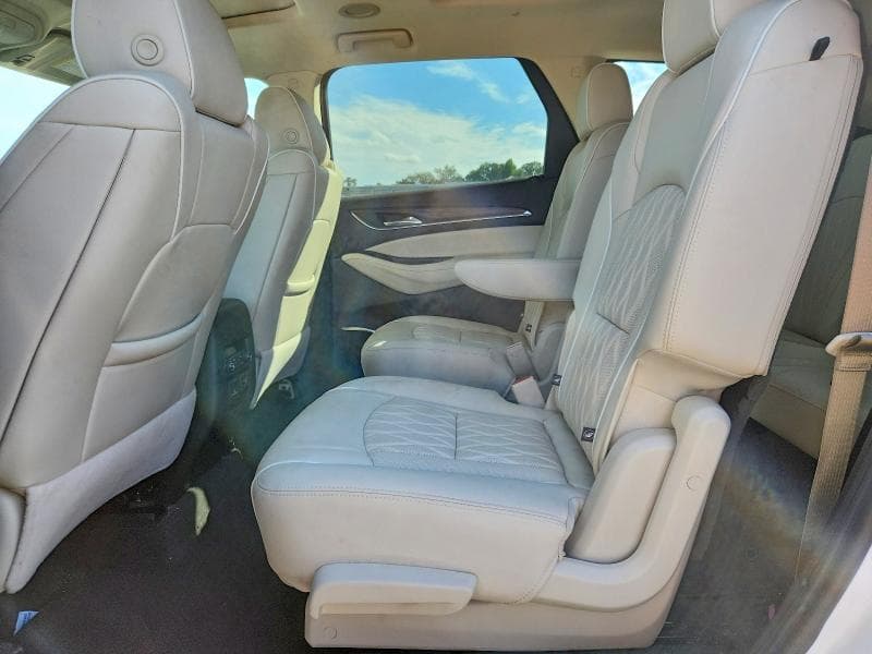 2022 BUICK ENCLAVE AVENIR 11