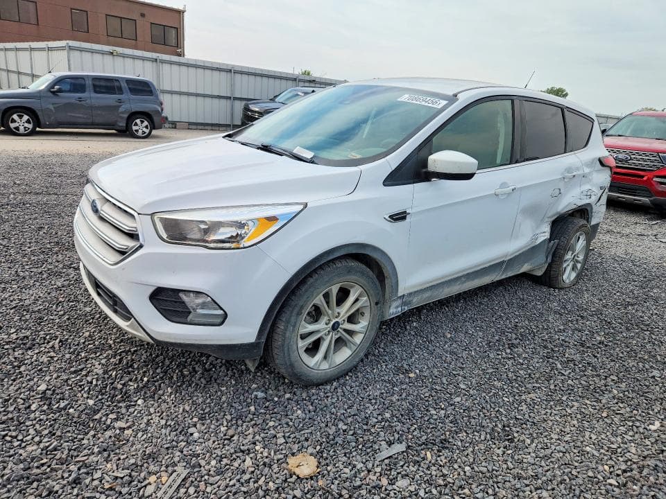 2019 FORD ESCAPE SE - 1
