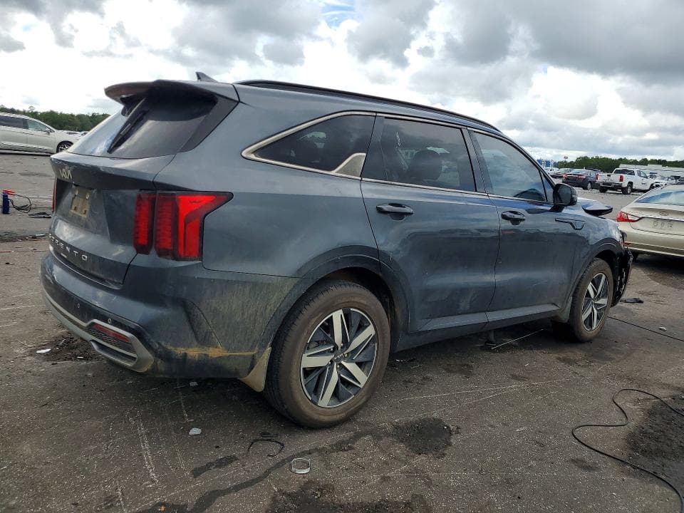 2022 KIA SORENTO S 3
