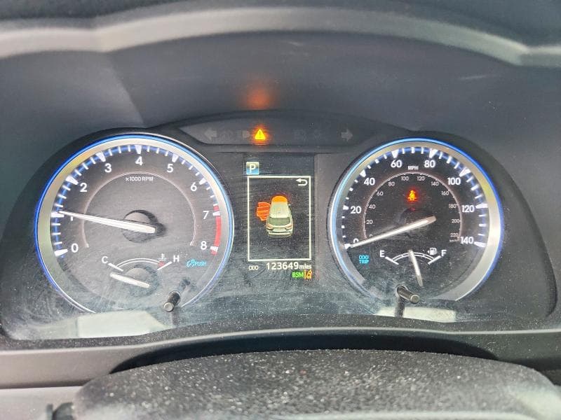 2019 TOYOTA HIGHLANDER XLE 9