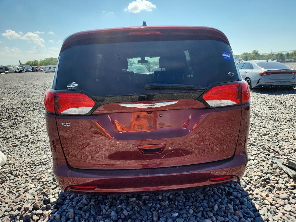 2021 CHRYSLER VOYAGER LXI 6