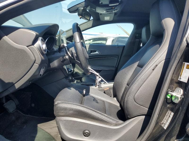 2017 MERCEDES-BENZ CLA 250 7