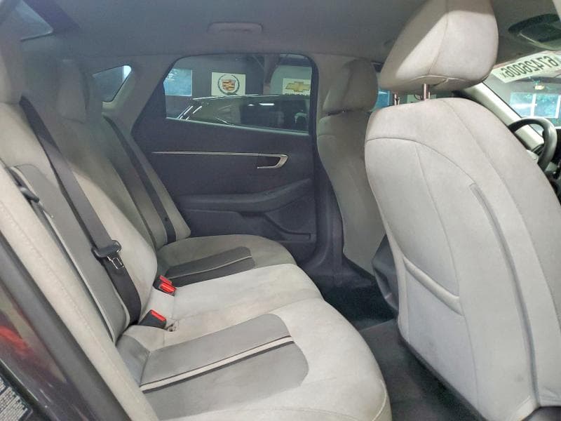 2022 HYUNDAI SONATA SE 10