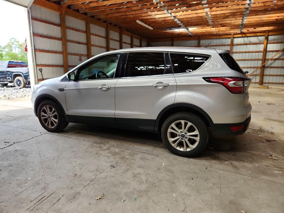 2017 FORD ESCAPE SE 2