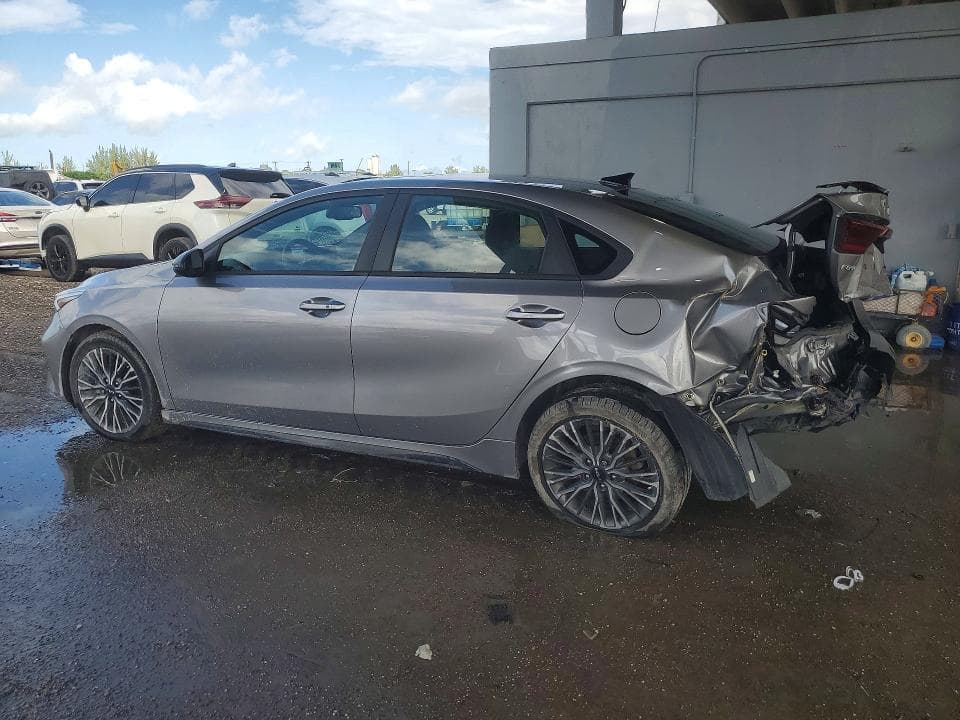 2024 KIA FORTE GT LINE 2