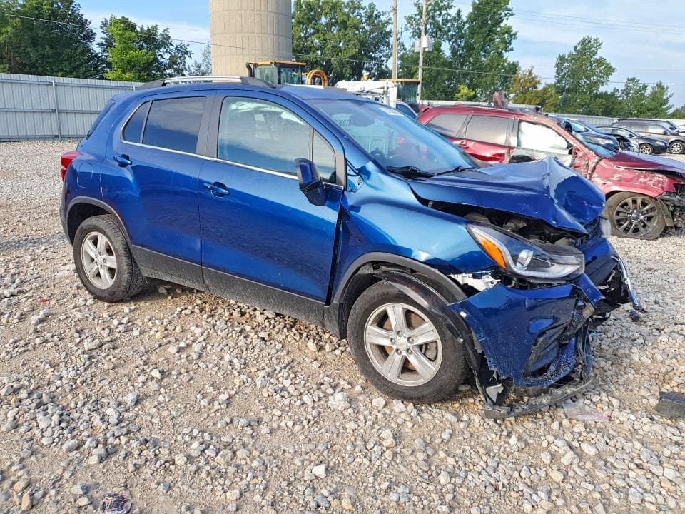 2020 CHEVROLET TRAX 1LT 4