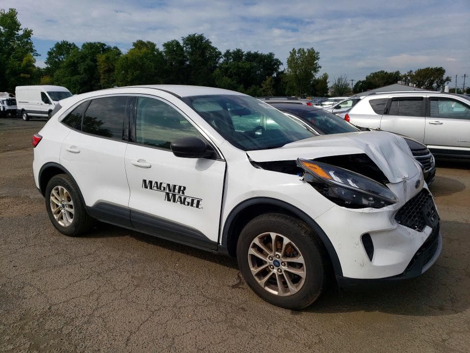 2022 FORD ESCAPE SE 4