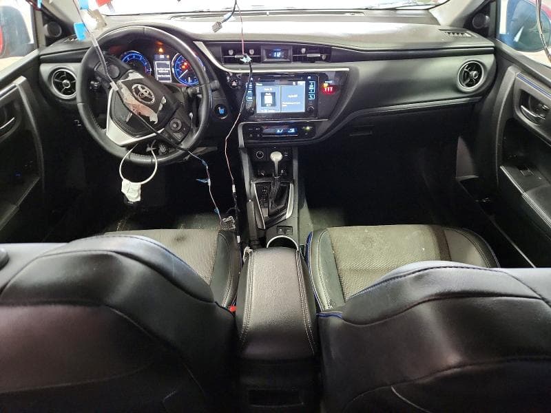 2019 TOYOTA COROLLA SE 8