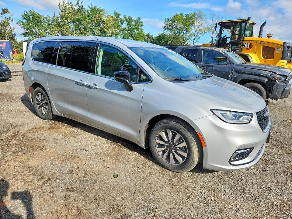 2024 CHRYSLER PACIFICA HYBRID SELECT 4