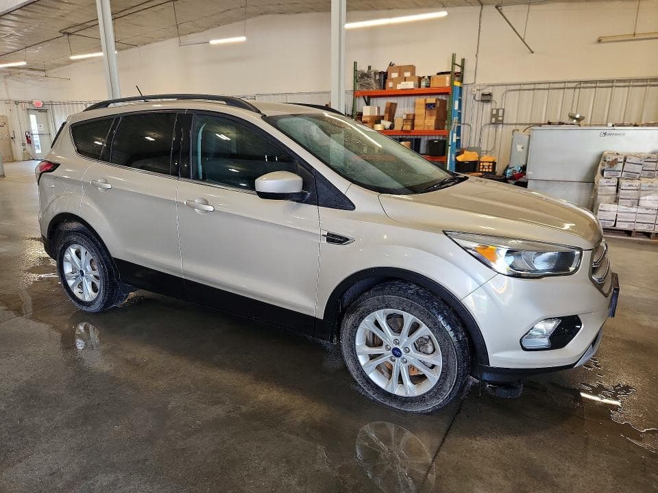 2018 FORD ESCAPE SE 4