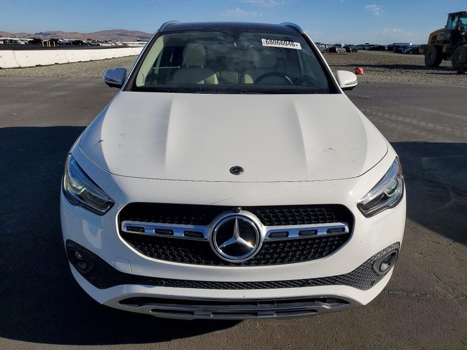 2022 MERCEDES-BENZ GLA 250 5
