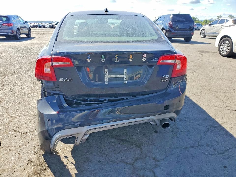 2017 VOLVO S60 DYNAMIC 6