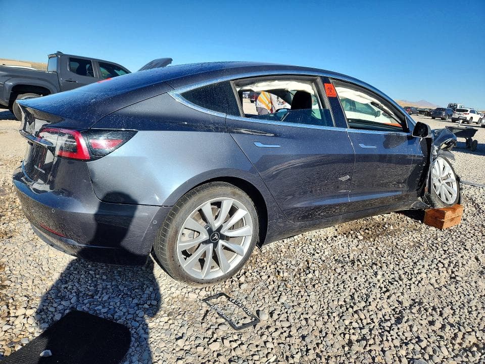 2019 TESLA MODEL 3 3