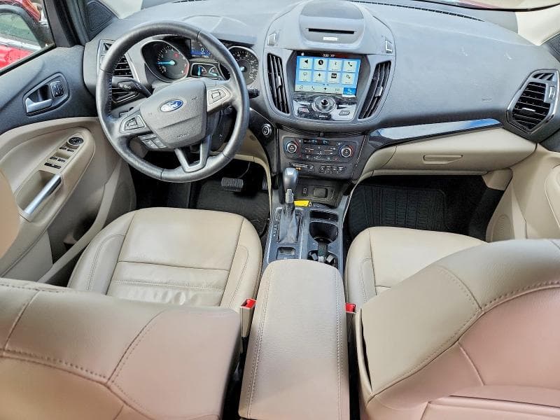 2017 FORD ESCAPE TITANIUM 8