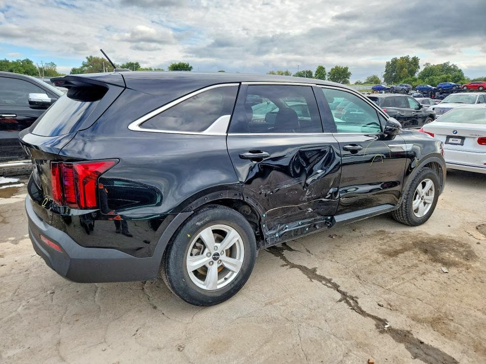 2023 KIA SORENTO LX 3