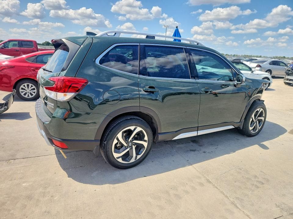 2023 SUBARU FORESTER TOURING 3