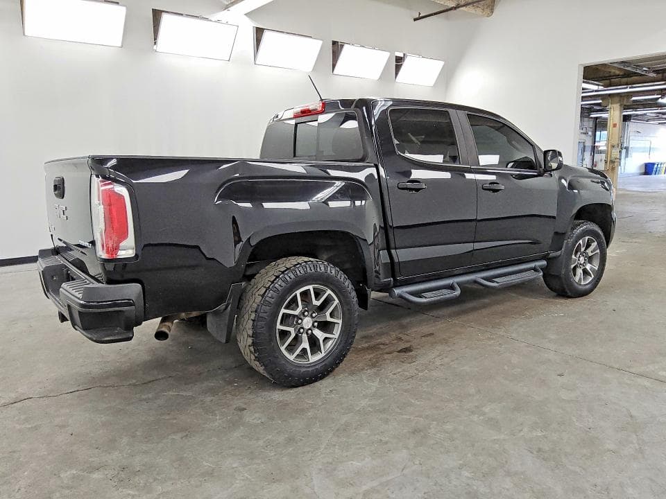 2017 GMC CANYON SLE 3