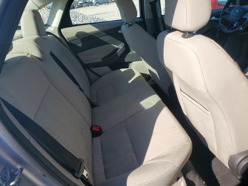2018 FORD FOCUS SE 10