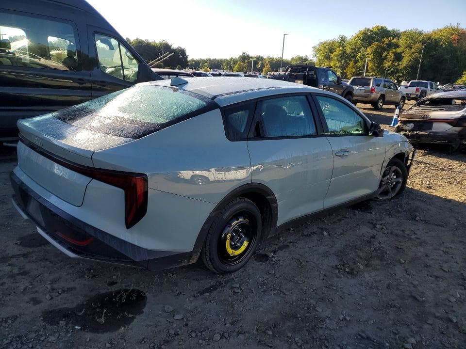 2026 KIA K4 LXS 3