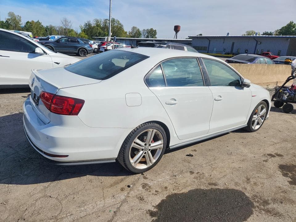 2017 VOLKSWAGEN JETTA GLI 3