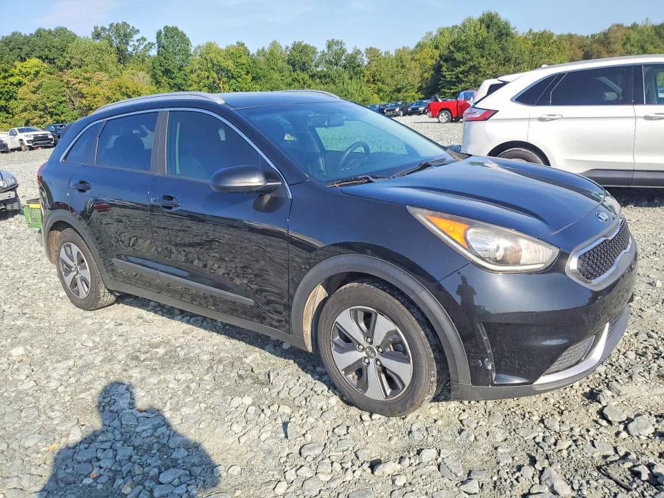 2017 KIA NIRO LX 4