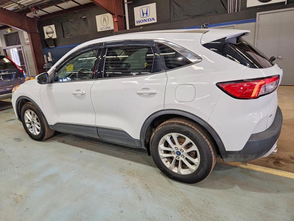 2020 FORD ESCAPE SE 2
