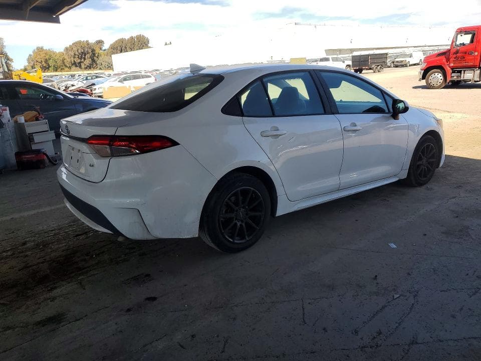 2021 TOYOTA COROLLA LE 3