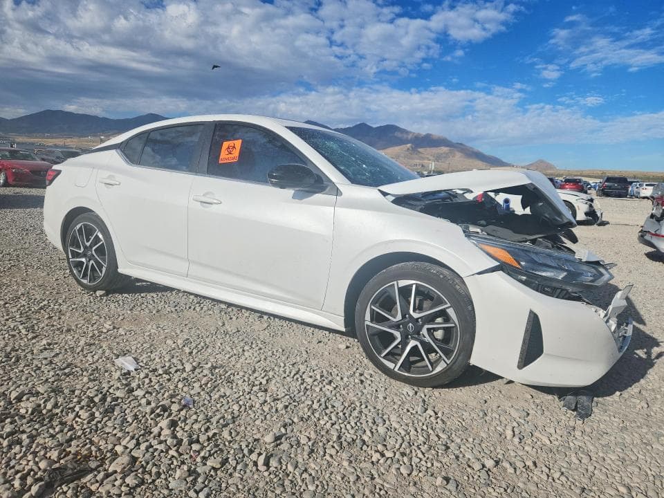 2024 NISSAN SENTRA SR 4
