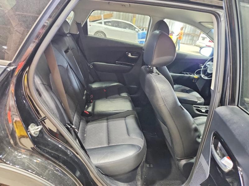 2017 KIA NIRO EX 11