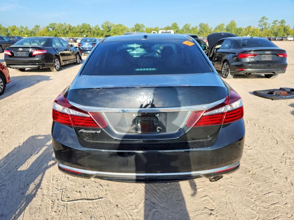 2017 HONDA ACCORD EX 6