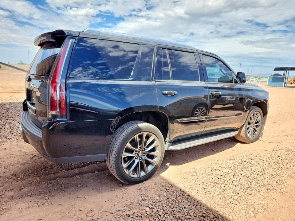 2020 CADILLAC ESCALADE LUXURY 3